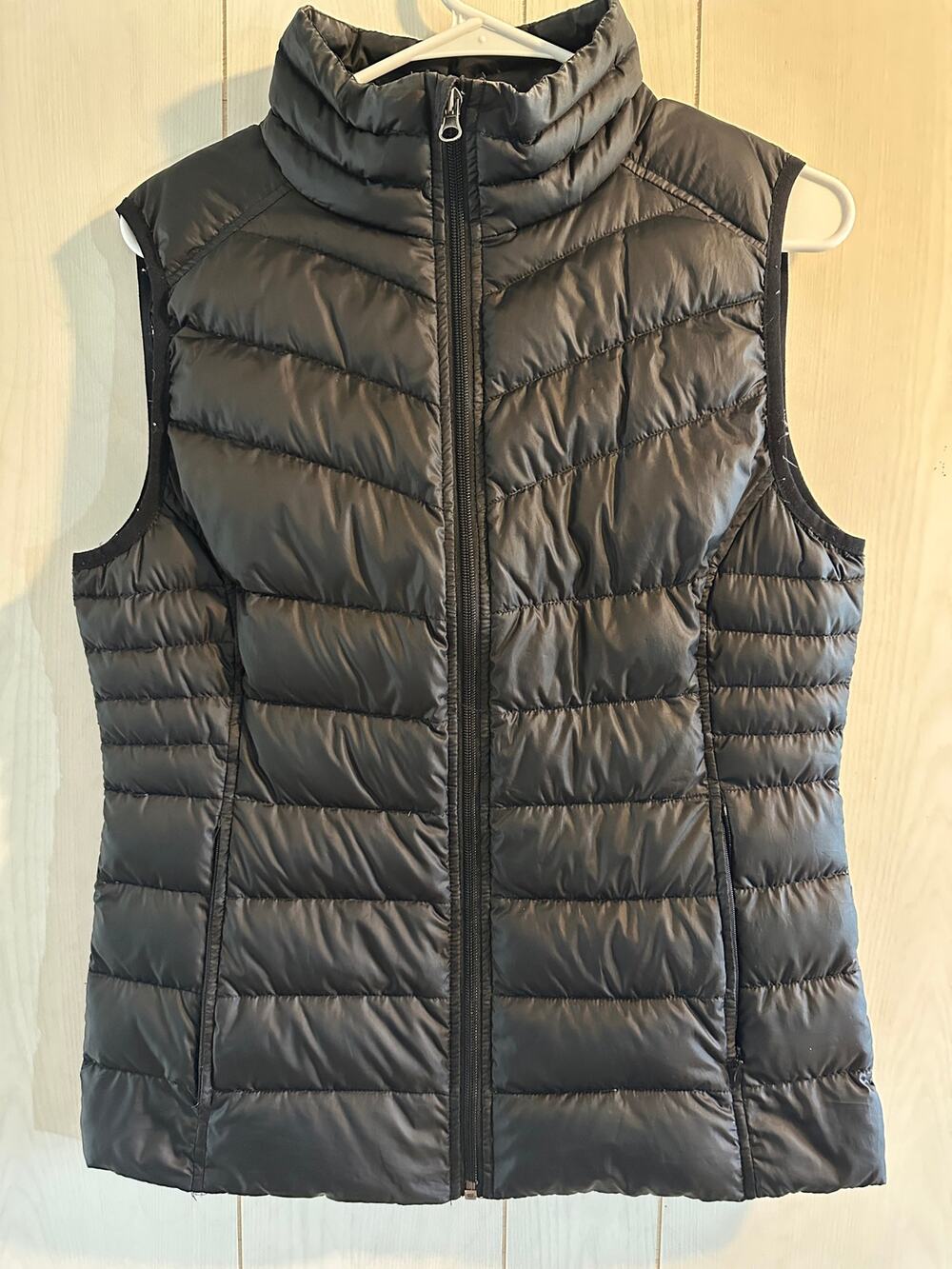 Be By Blanc Noir Black Puffer Vest Medium Down Filled Quilted Packable Mock Neck